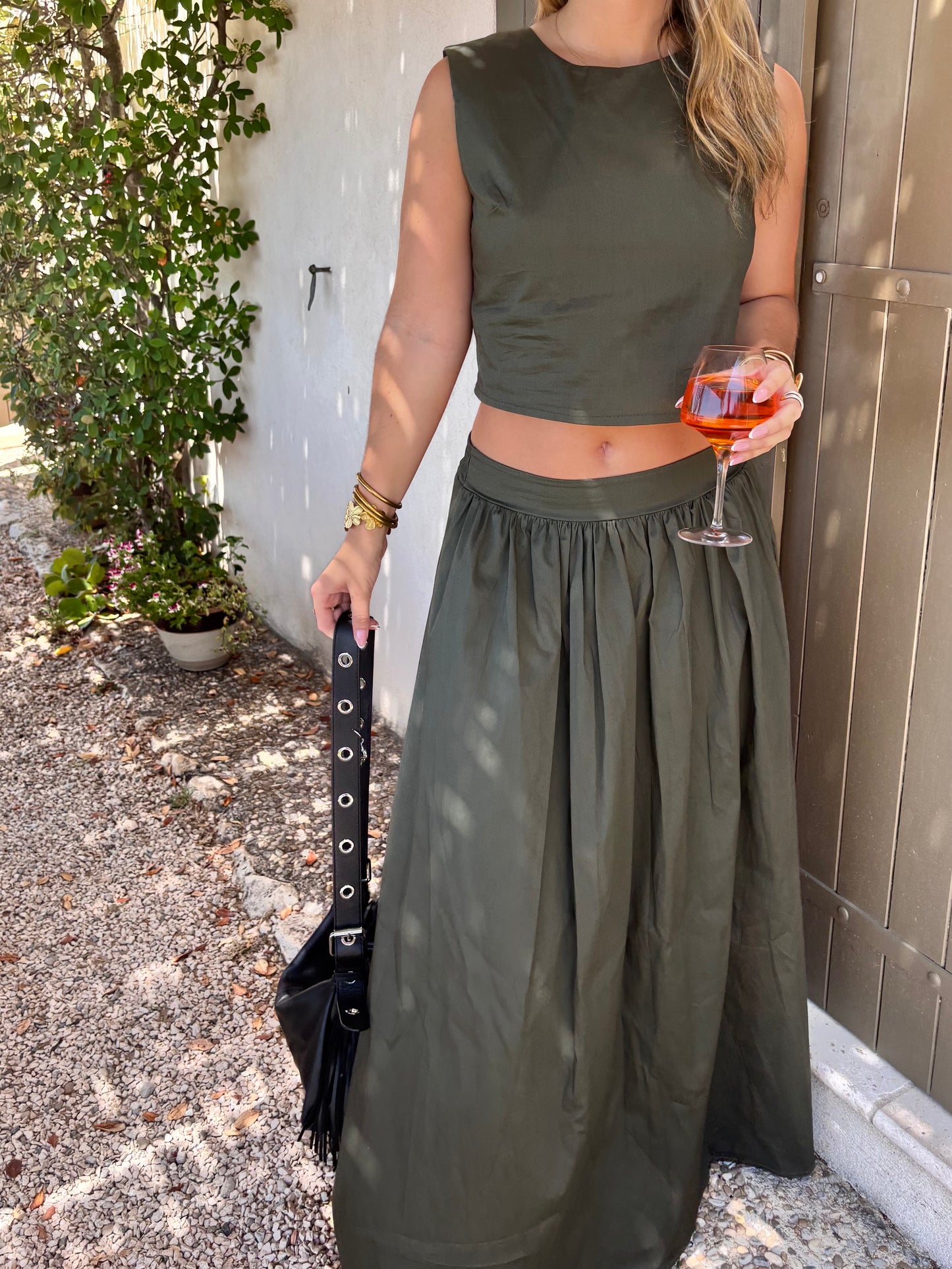 Ensemble MONA kaki